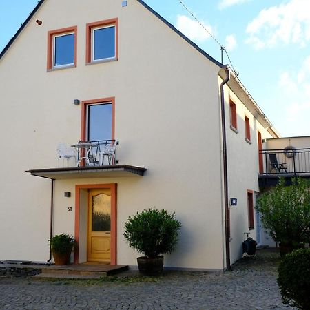 Ferienwohnungen Weingut Und Vinothek Regnery Klusserath Buitenkant foto